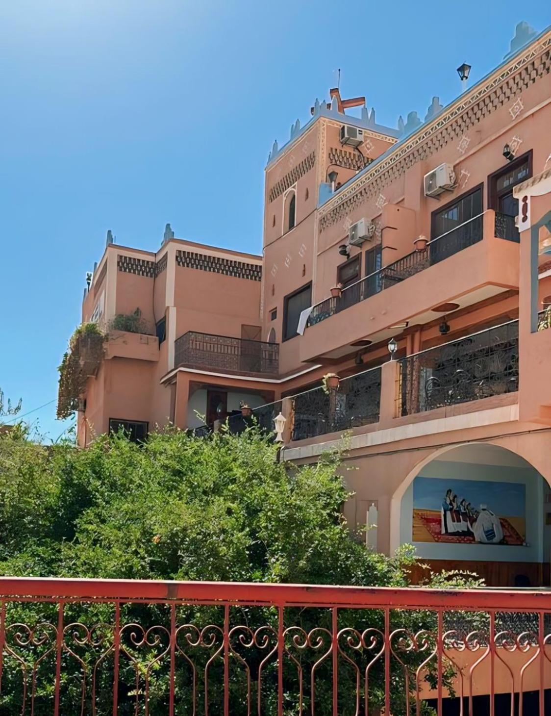 Kasbah La Famille Berbere Hotel Boumalne Dades Exterior photo