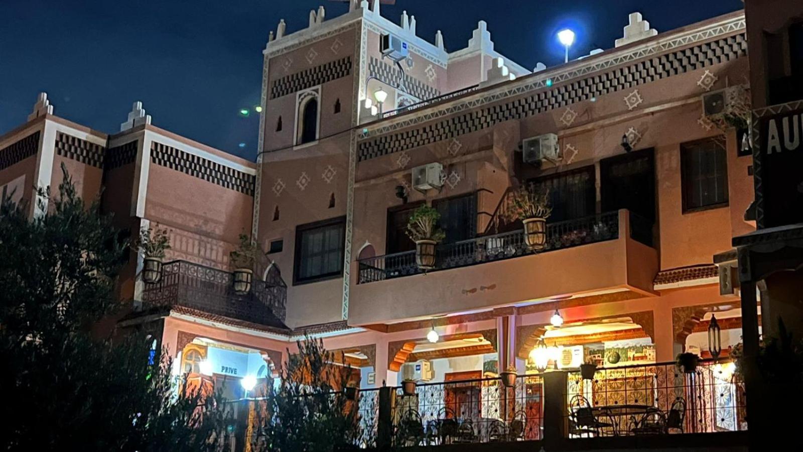 Kasbah La Famille Berbere Hotel Boumalne Dades Exterior photo